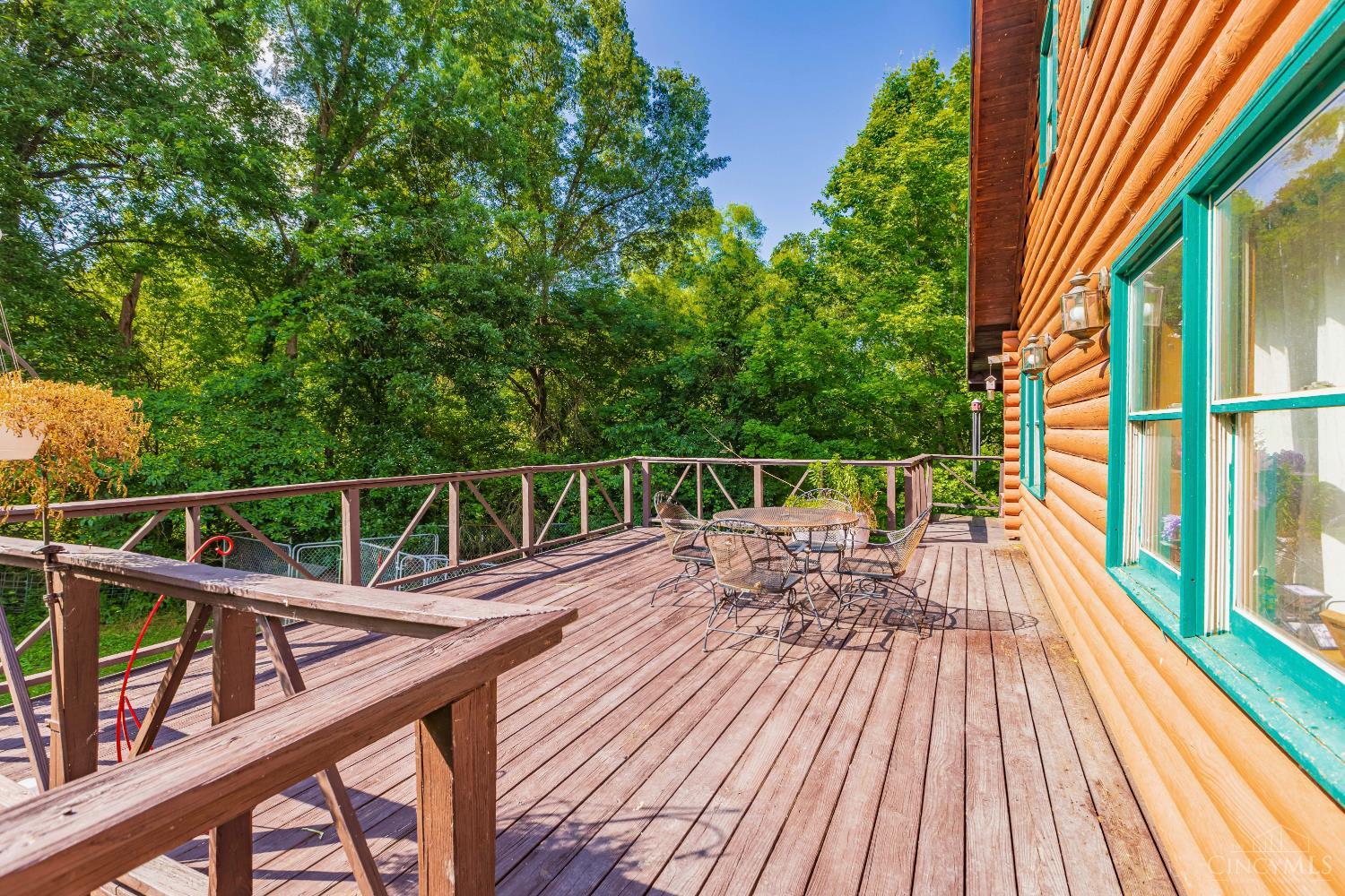 1237 Black Hollow Road Property Photo 6