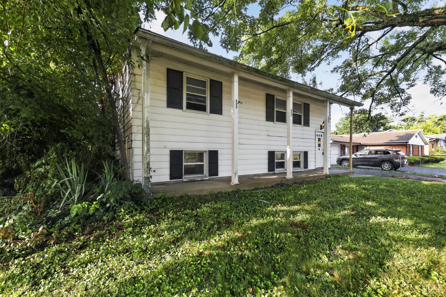 2743 Springdale Road Property Photo 4
