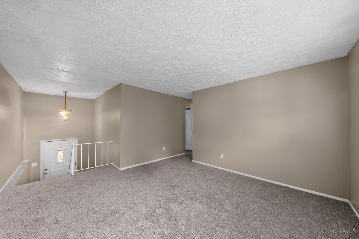 2743 Springdale Road Property Photo 7