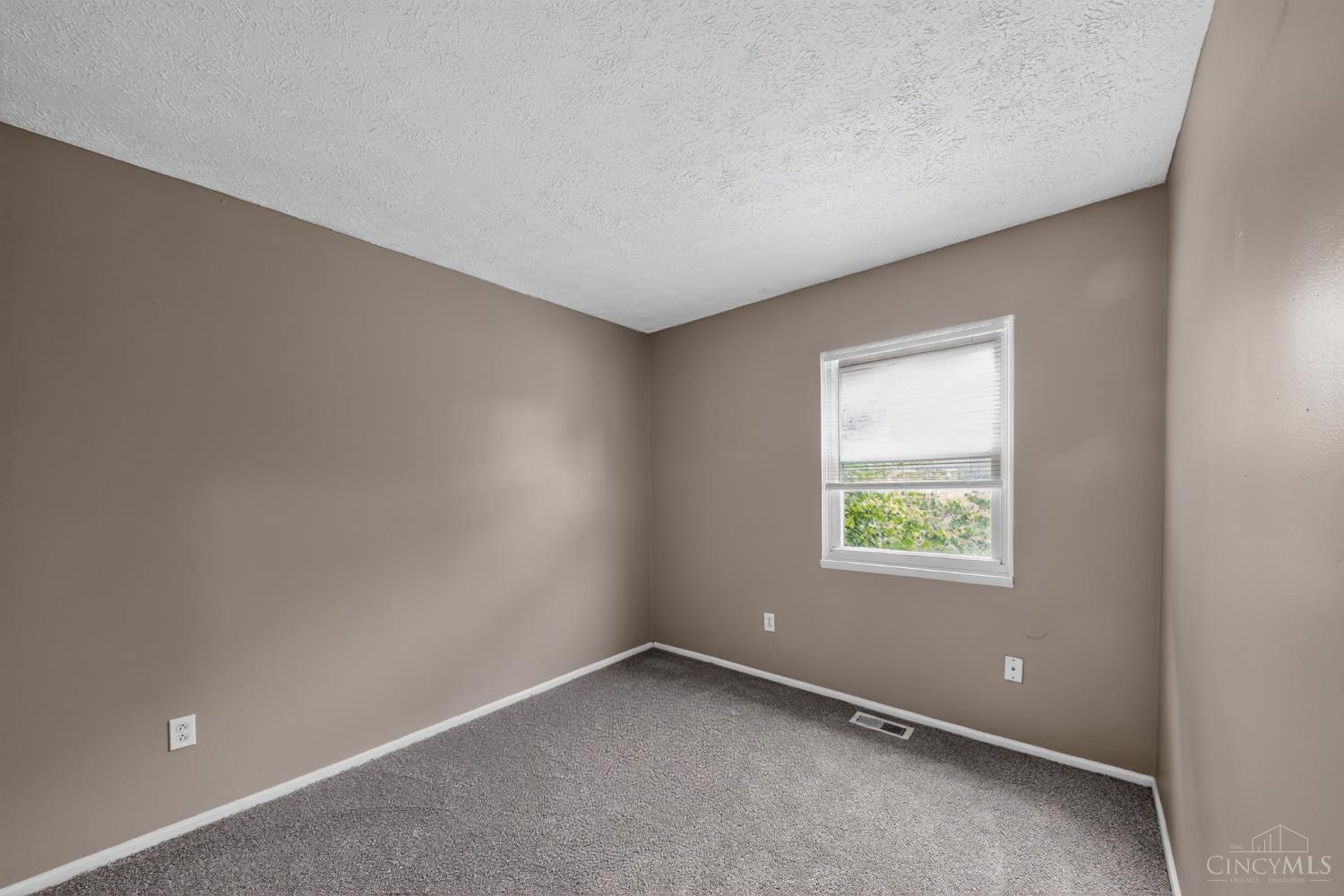 2743 Springdale Road Property Photo 19