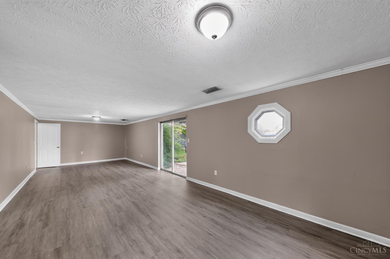 2743 Springdale Road Property Photo 30