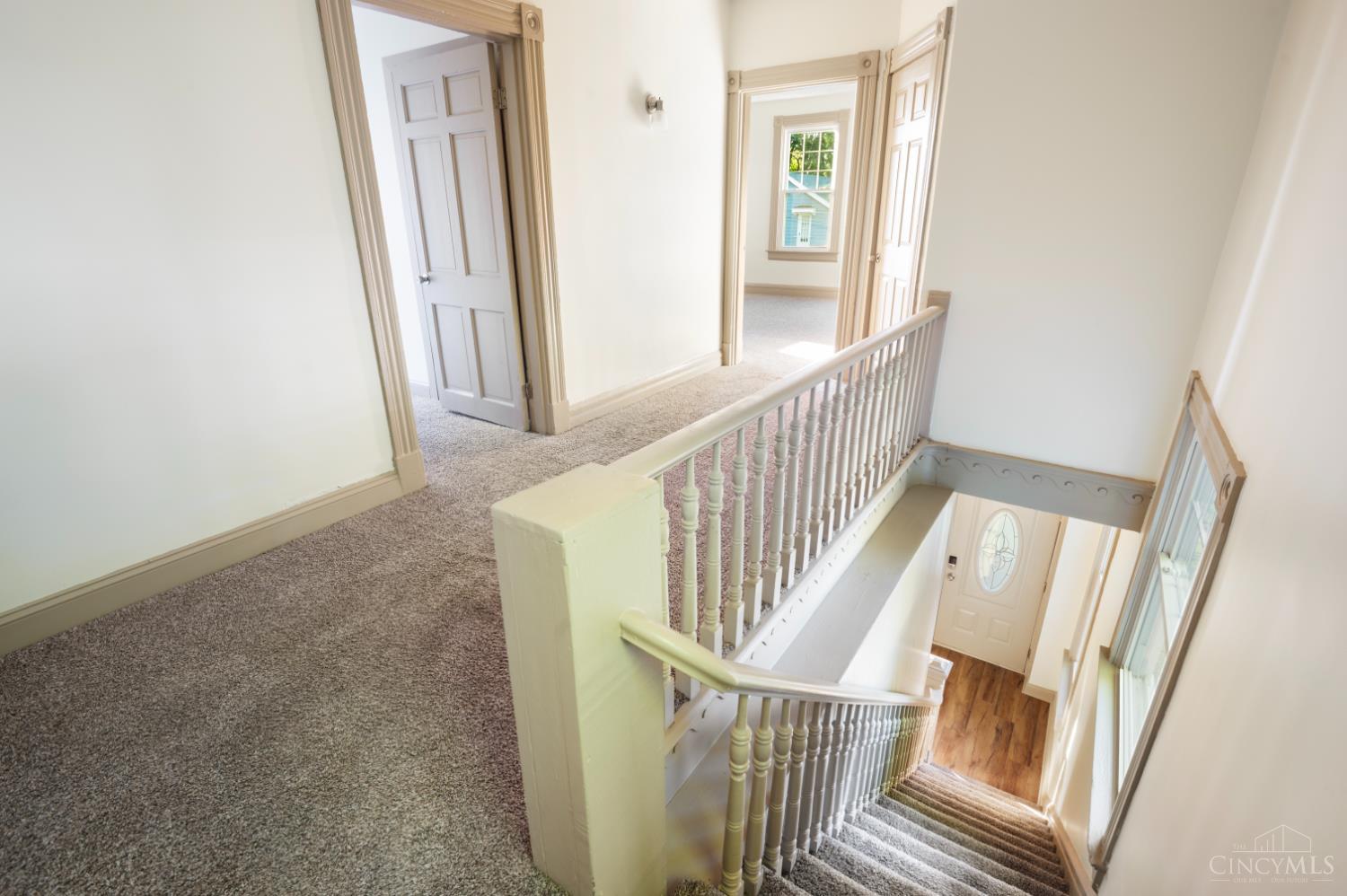 1237 Laidlaw Avenue Property Photo 13