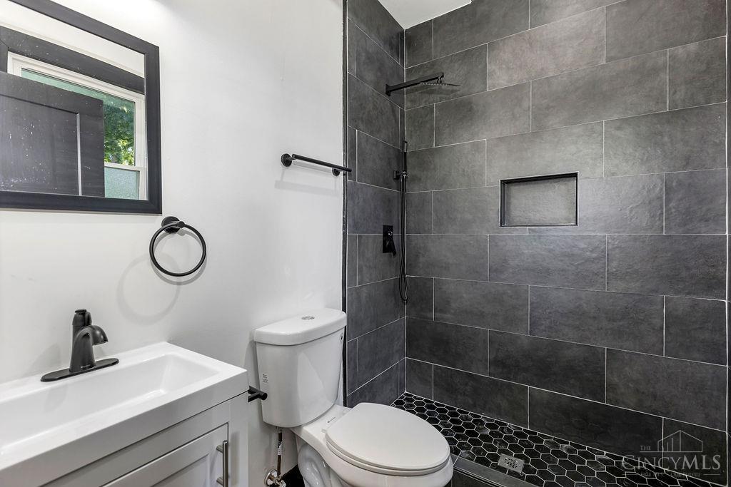 3044 Obryon Street Property Photo 14