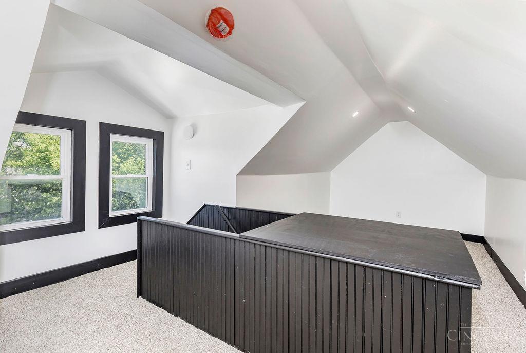 3044 Obryon Street Property Photo 23
