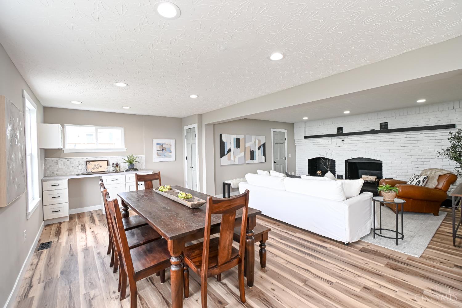 2545 Cliff Road Property Photo 18