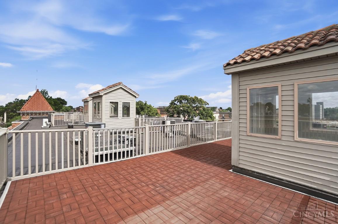 2356 Park Avenue Property Photo 49