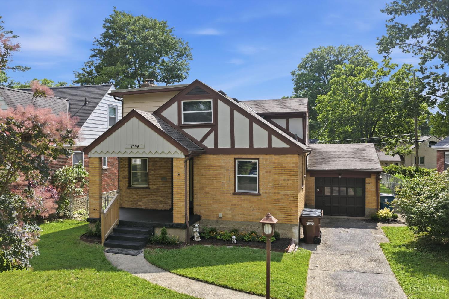 7149 Garden Road Property Photo 1