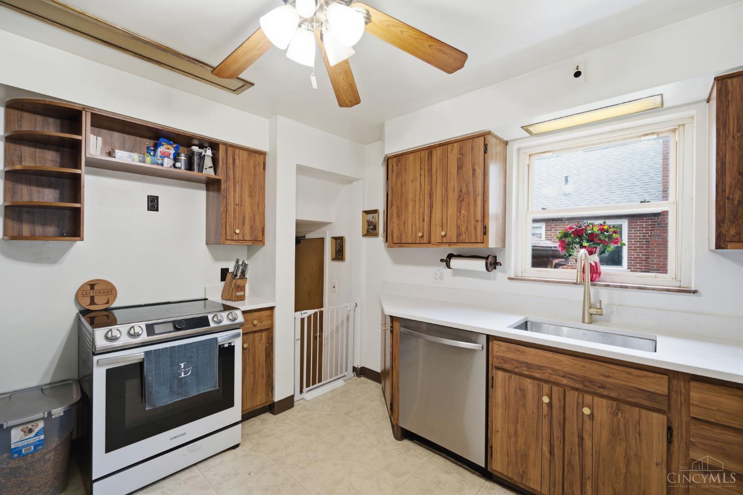 7149 Garden Road Property Photo 12