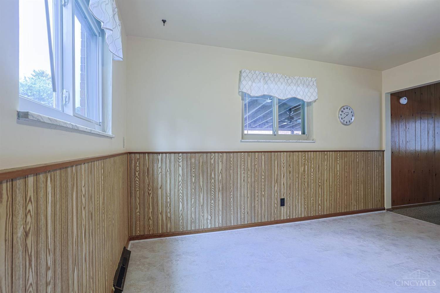 5375 Pembina Drive Property Photo 11