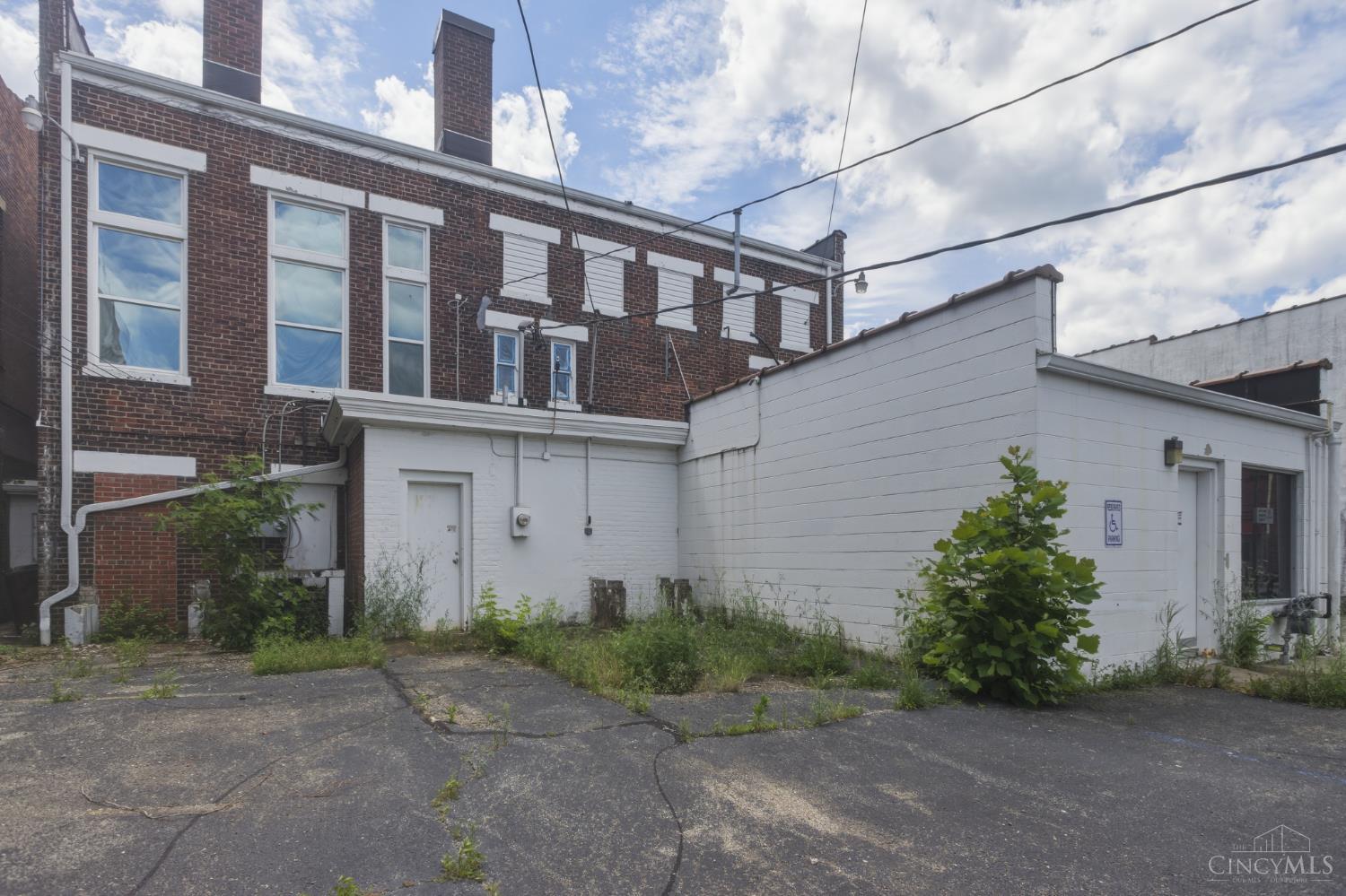 E 31 Second Street Property Photo 6