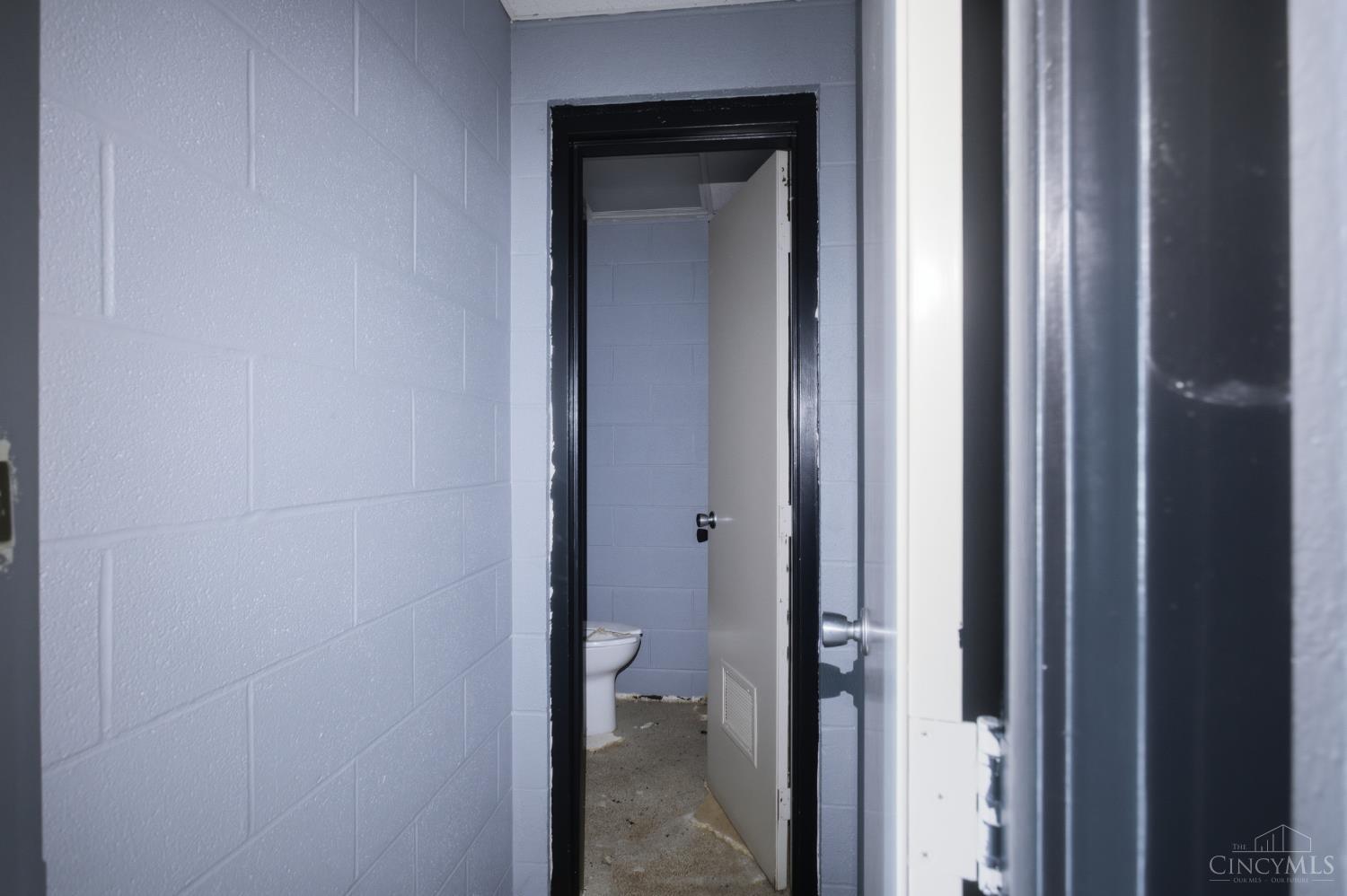 E 31 Second Street Property Photo 17