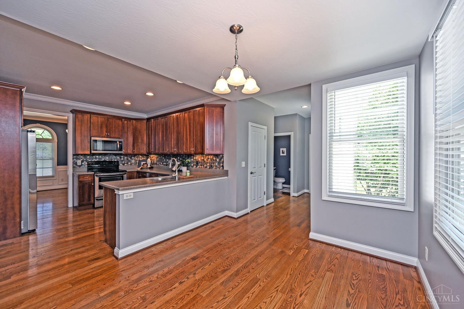 245 Hunter Woods Drive Property Photo 15