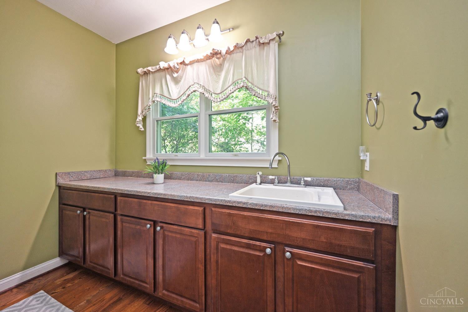 245 Hunter Woods Drive Property Photo 20