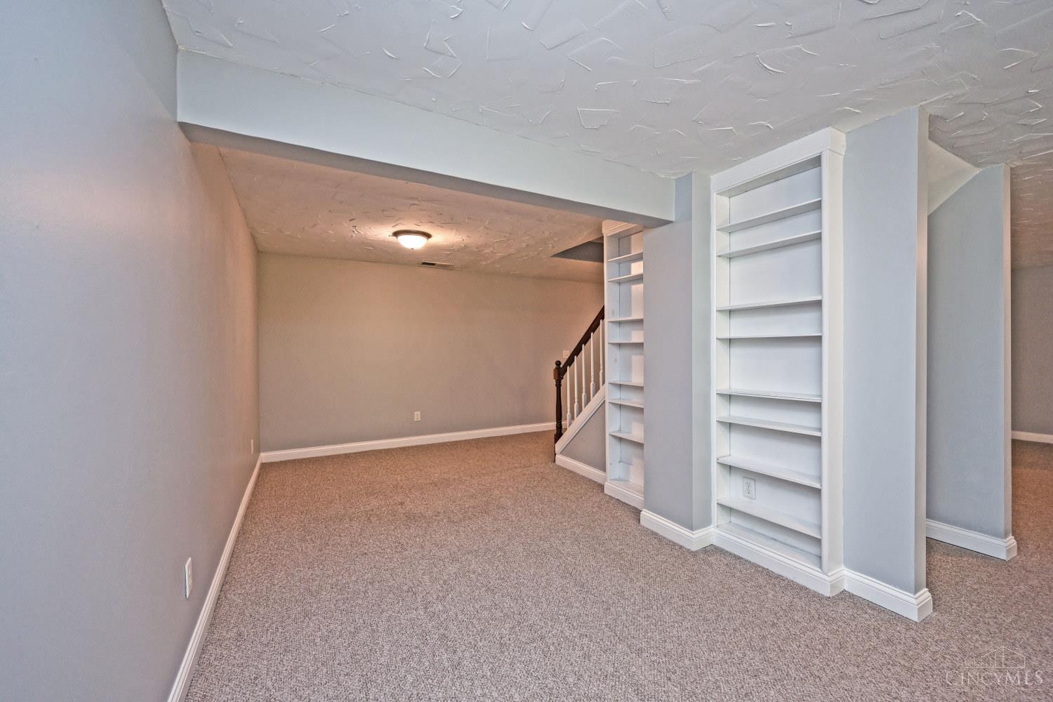 245 Hunter Woods Drive Property Photo 40