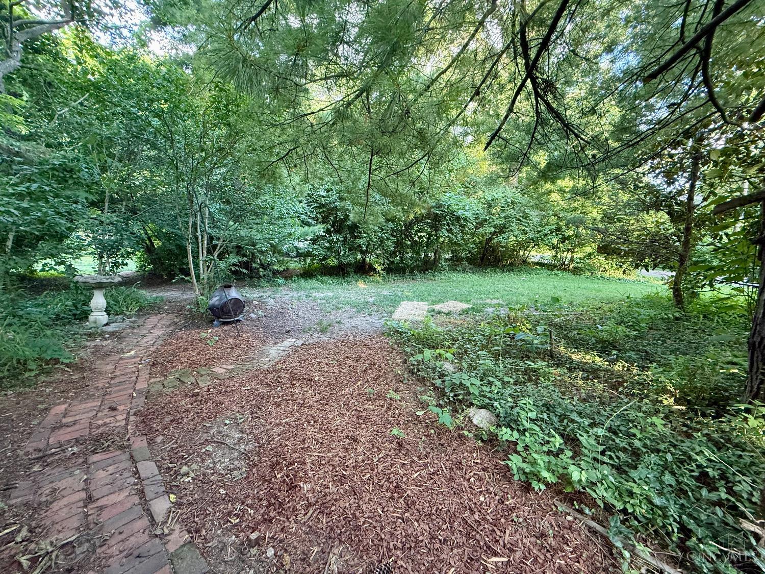 S 900 Troy Avenue Property Photo 34