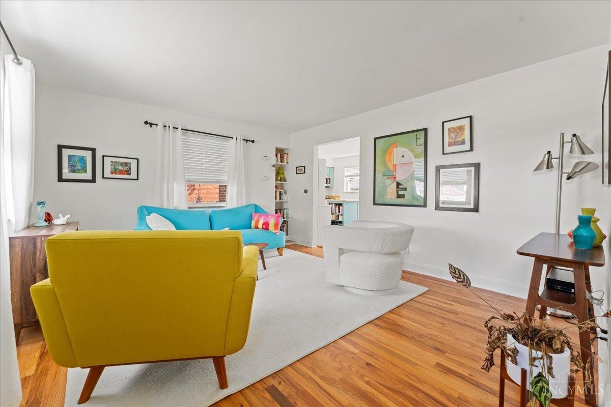 10019 Zig Zag Road Property Photo 4