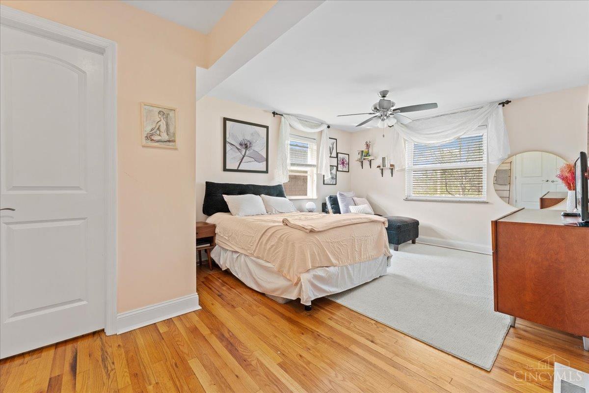 10019 Zig Zag Road Property Photo 13