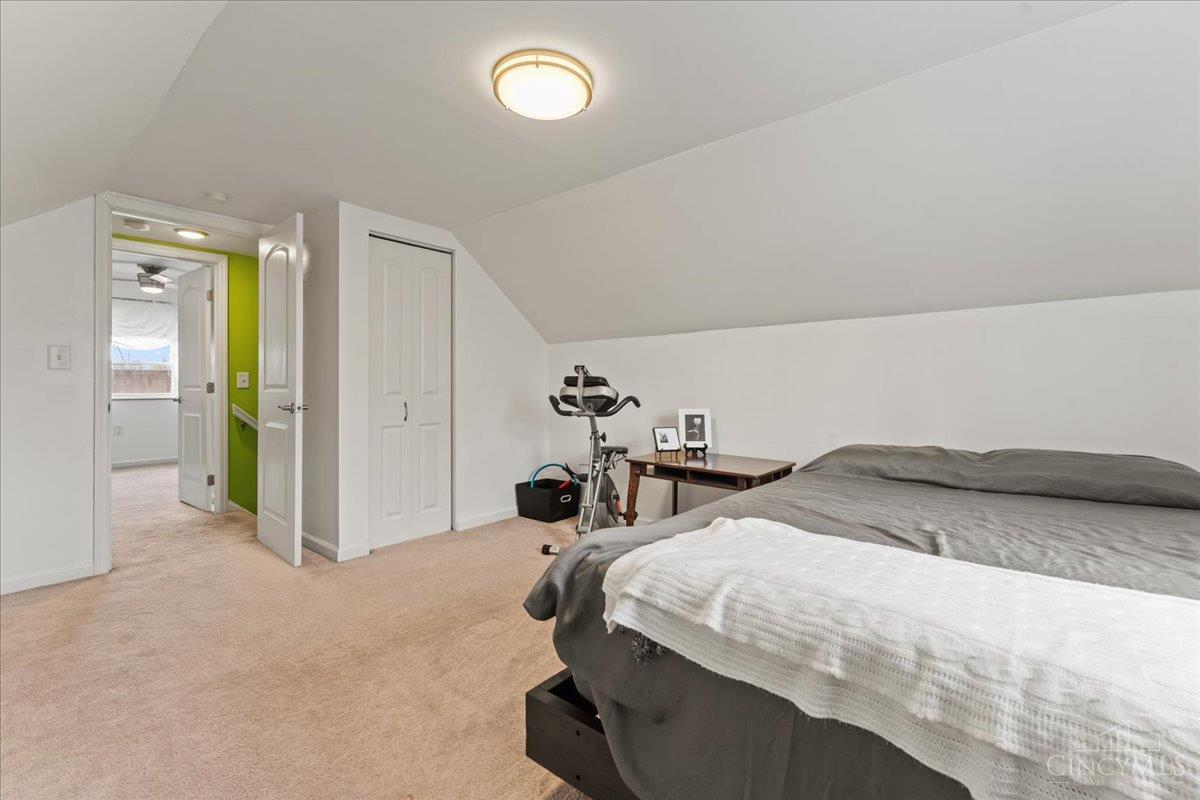 10019 Zig Zag Road Property Photo 17
