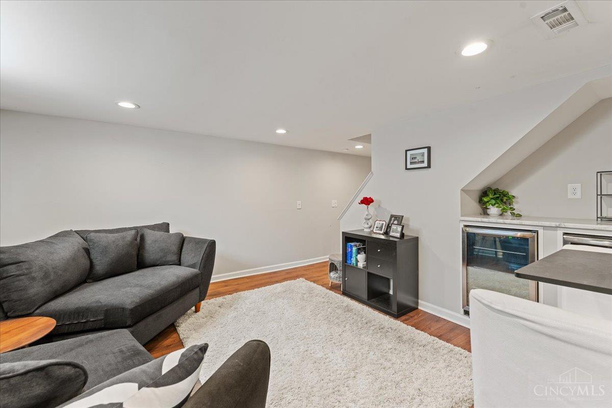 10019 Zig Zag Road Property Photo 21