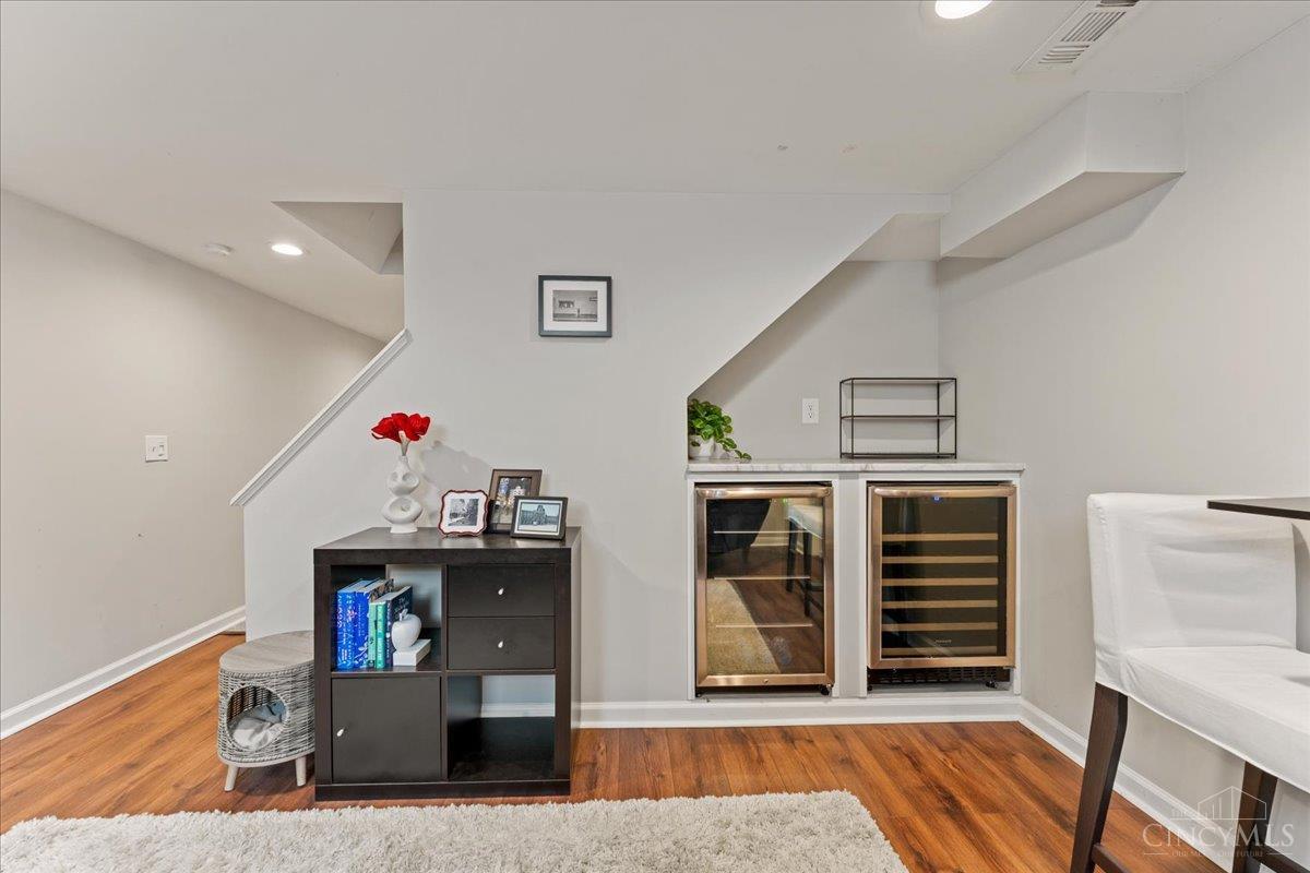 10019 Zig Zag Road Property Photo 22