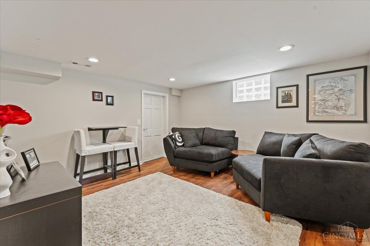 10019 Zig Zag Road Property Photo 26