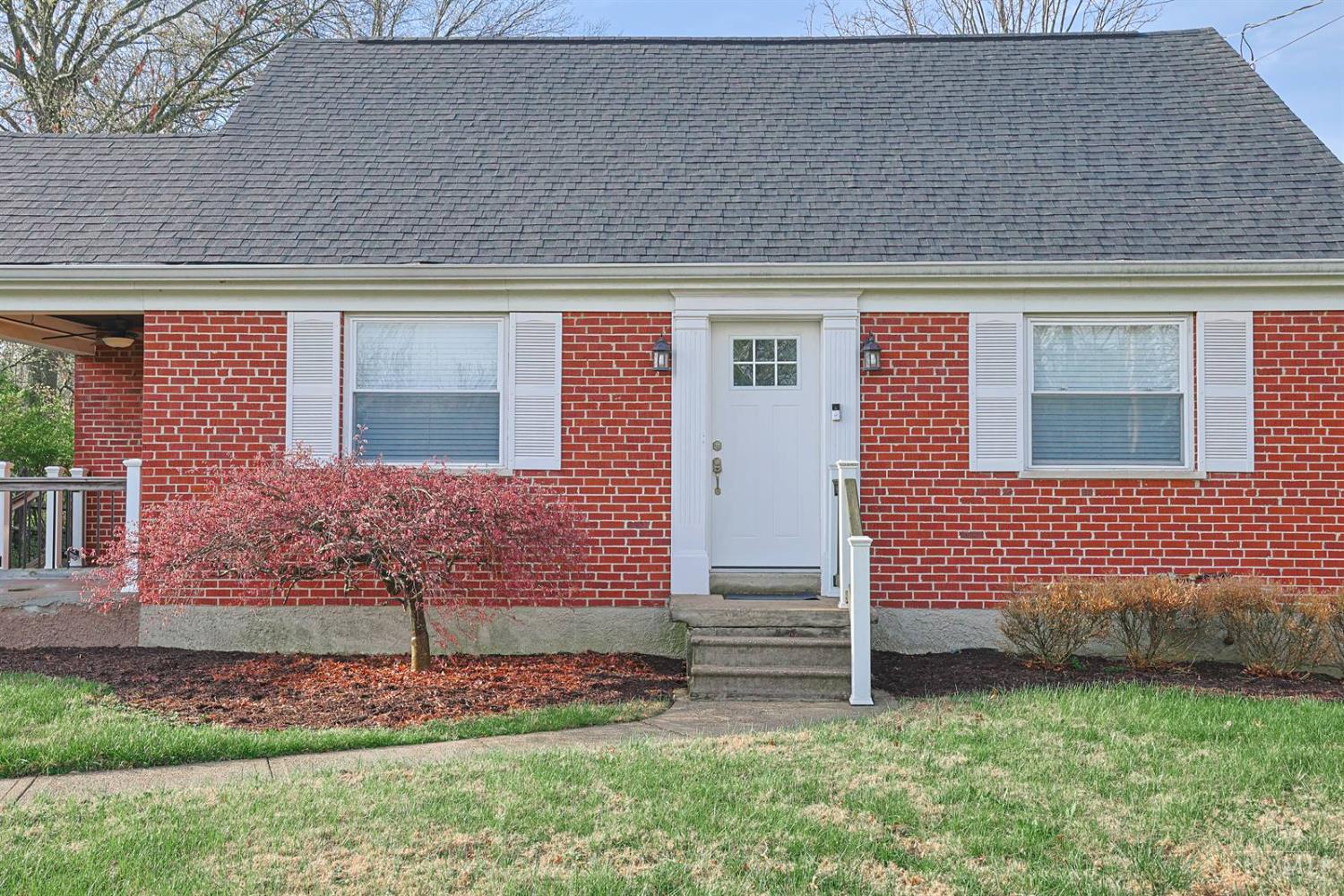 10019 Zig Zag Road Property Photo 29