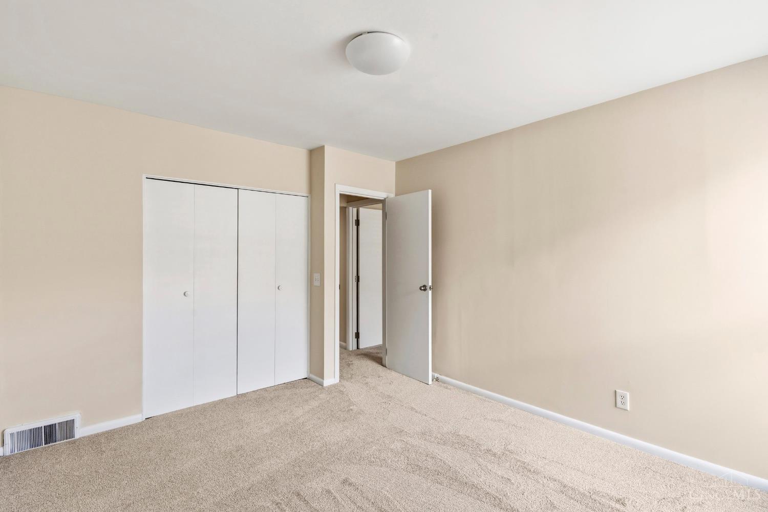 3566 Amberacres Drive Property Photo 20