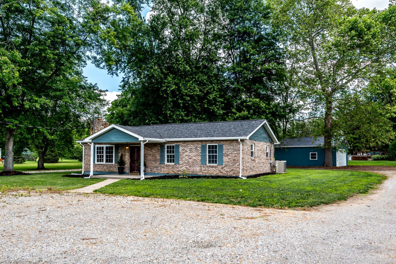 3730 Greentree Road Property Photo 4
