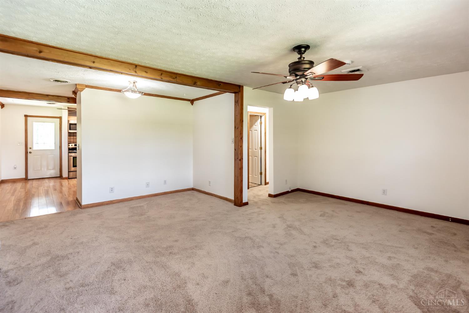 3730 Greentree Road Property Photo 8