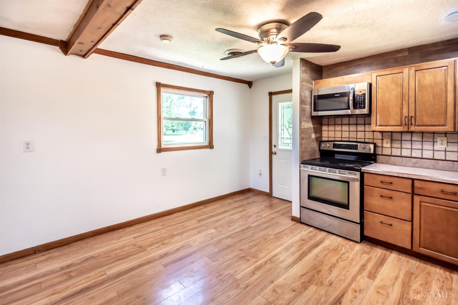 3730 Greentree Road Property Photo 17
