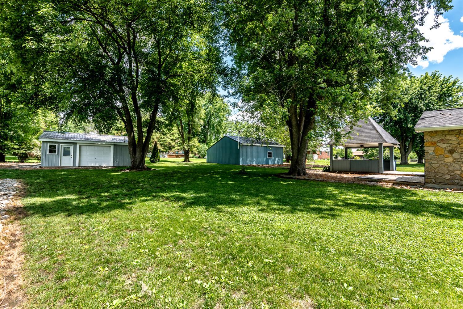 3730 Greentree Road Property Photo 39