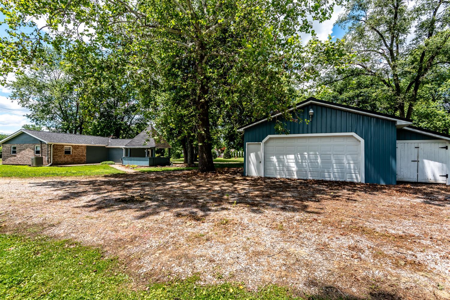 3730 Greentree Road Property Photo 45