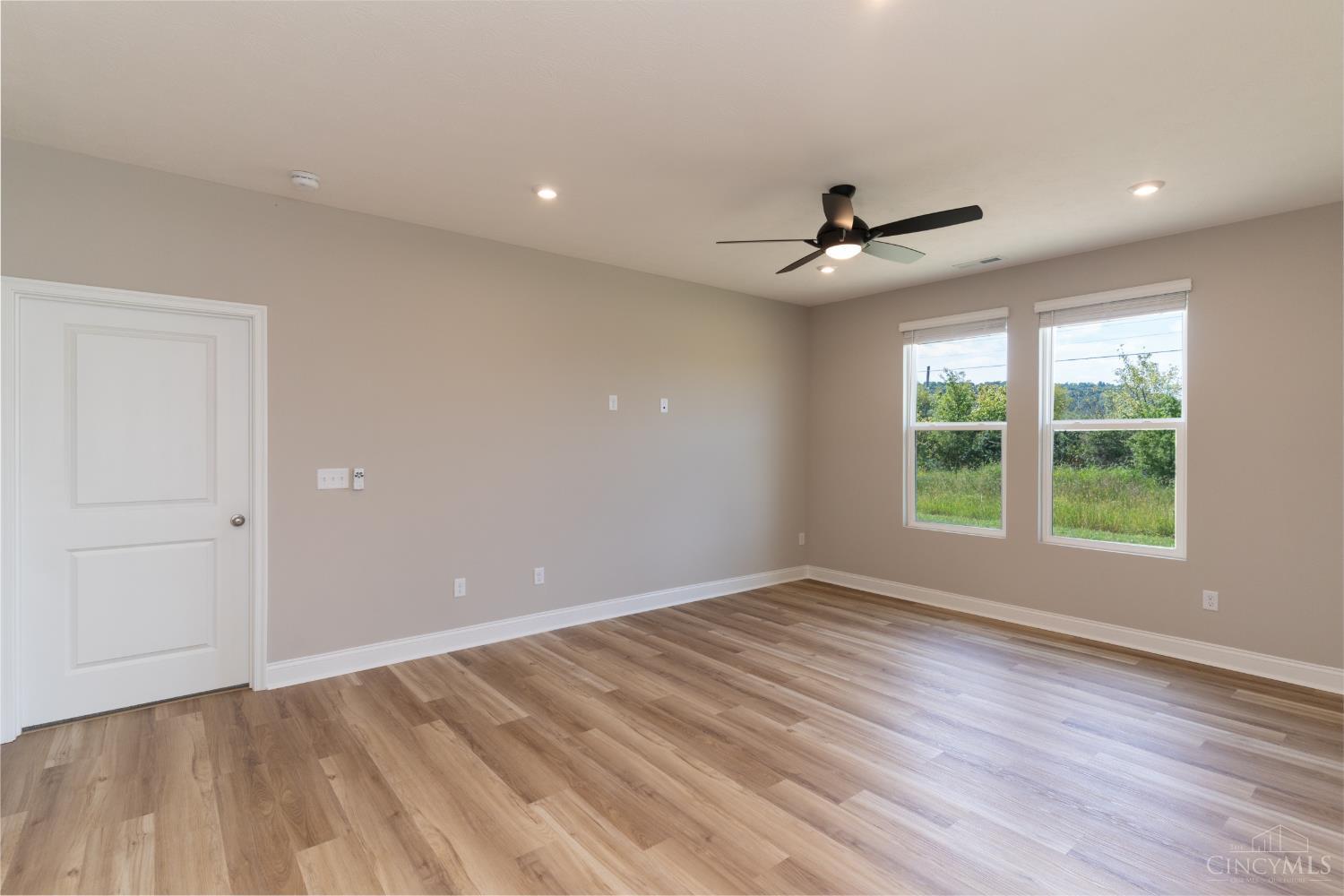 2455 Bartram Lane Property Photo 5