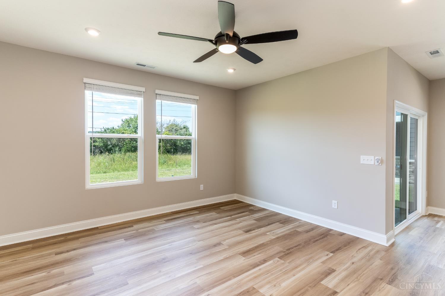 2455 Bartram Lane Property Photo 7