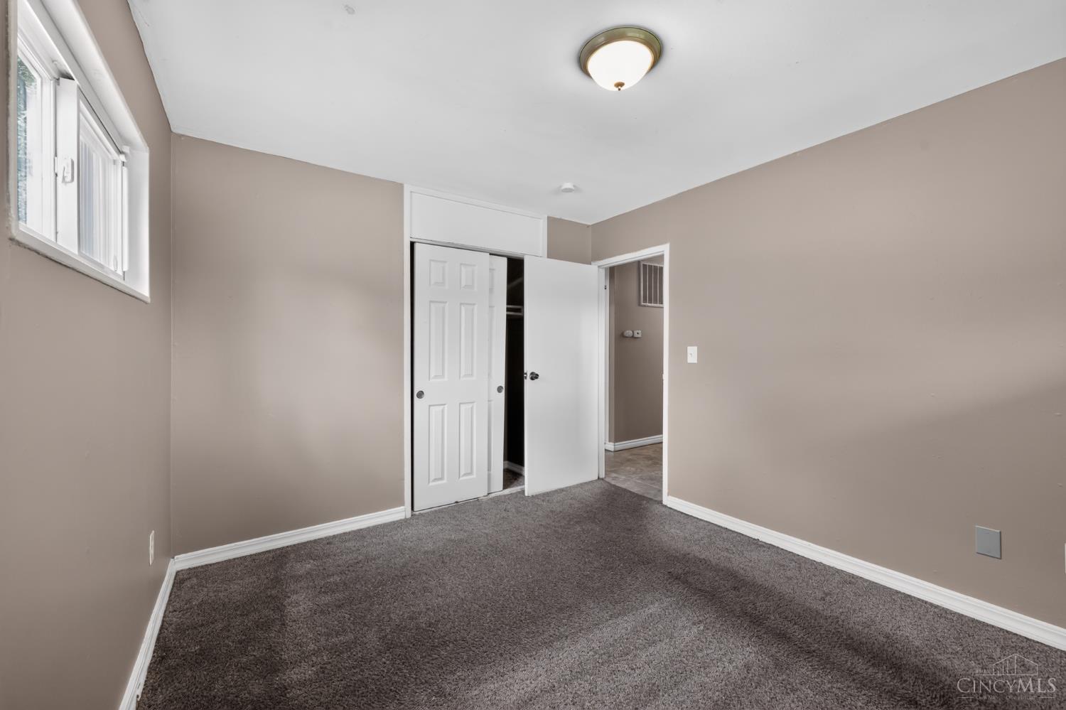 8760 Grenada Drive Property Photo 18