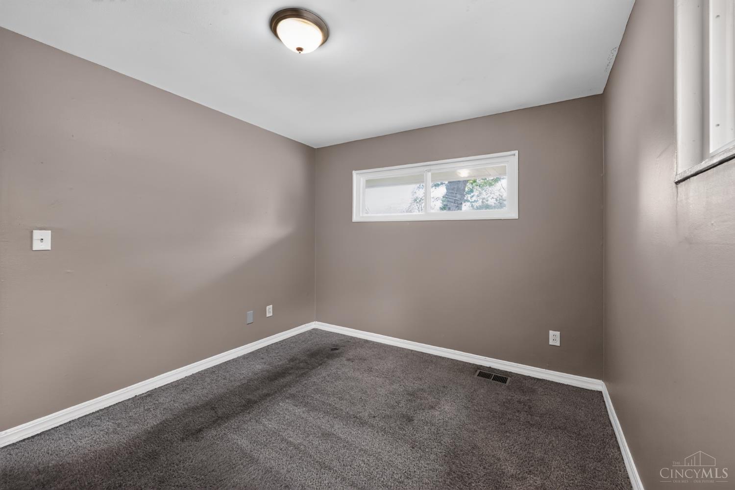 8760 Grenada Drive Property Photo 21