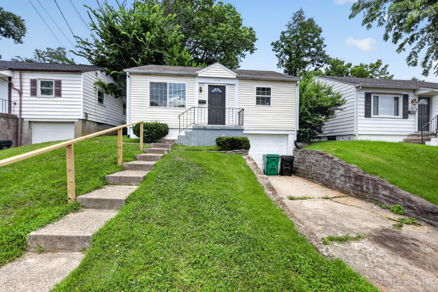 1910 Ashbrook Drive Property Photo 1