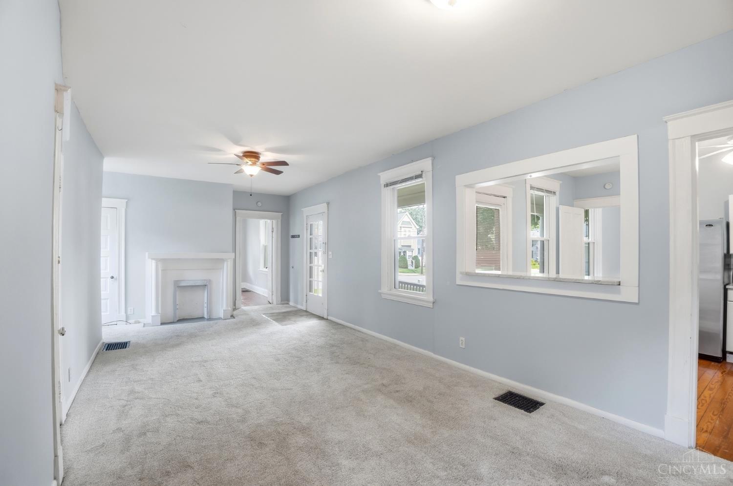 3784 Isabella Avenue Property Photo 5