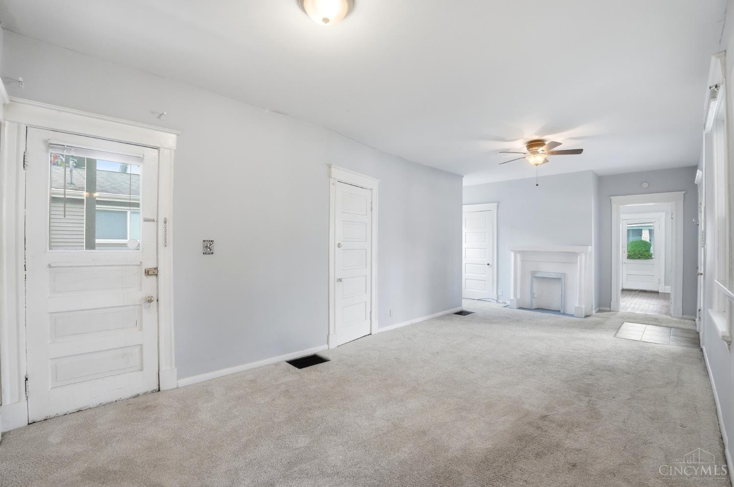 3784 Isabella Avenue Property Photo 6