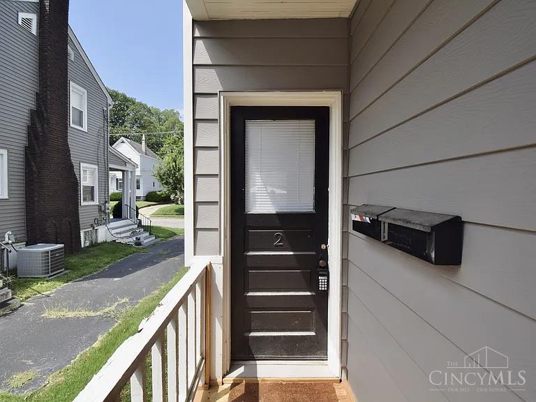 3784 Isabella Avenue Property Photo 12
