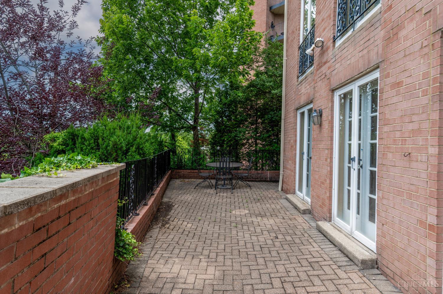 854 Rue De La Paix Property Photo 40