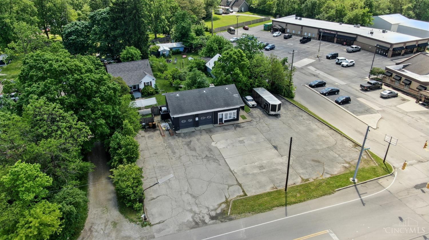 4500 Dixie Highway Property Photo 3
