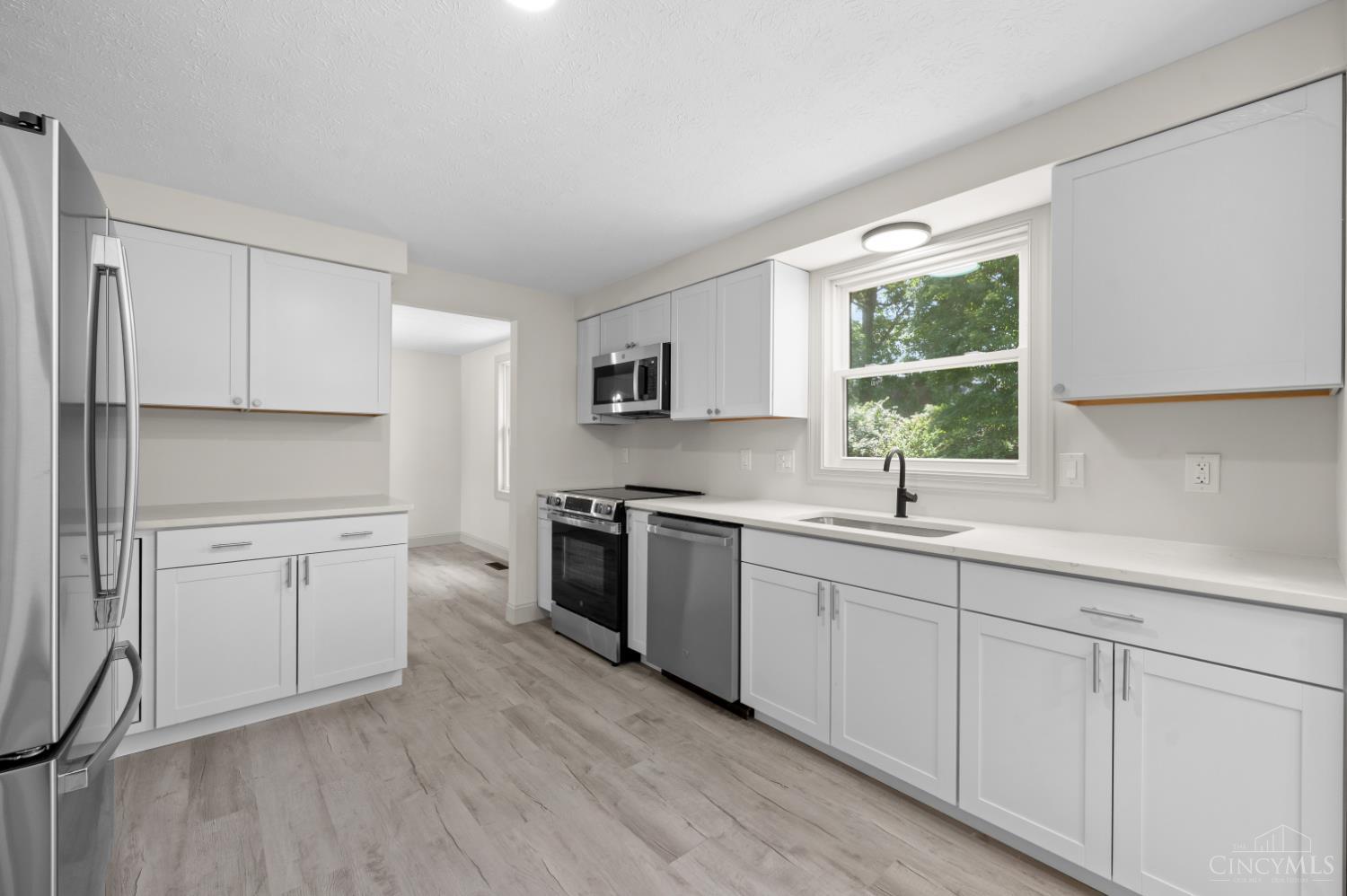 1581 Lemontree Drive Property Photo 8