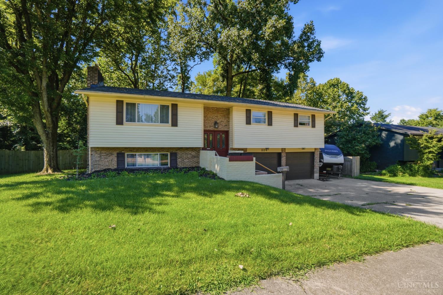 804 Victoria Drive Property Photo 3