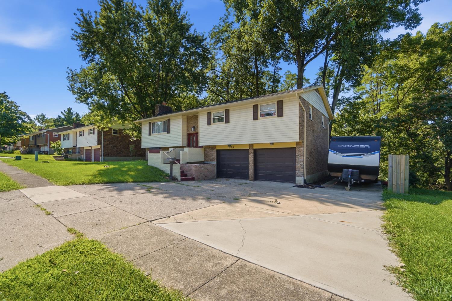 804 Victoria Drive Property Photo 4