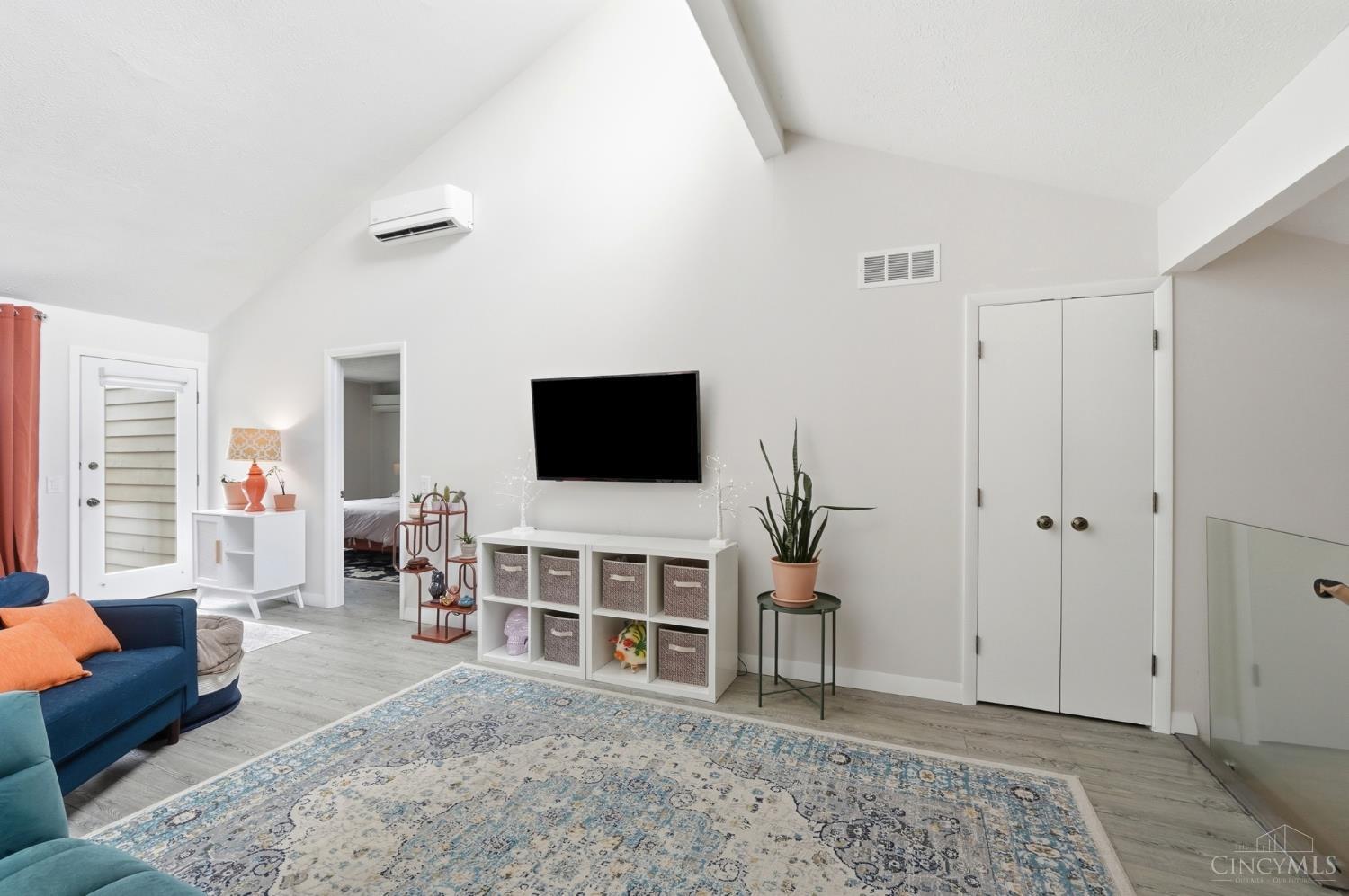 40 Rolling Hills Drive Property Photo 23