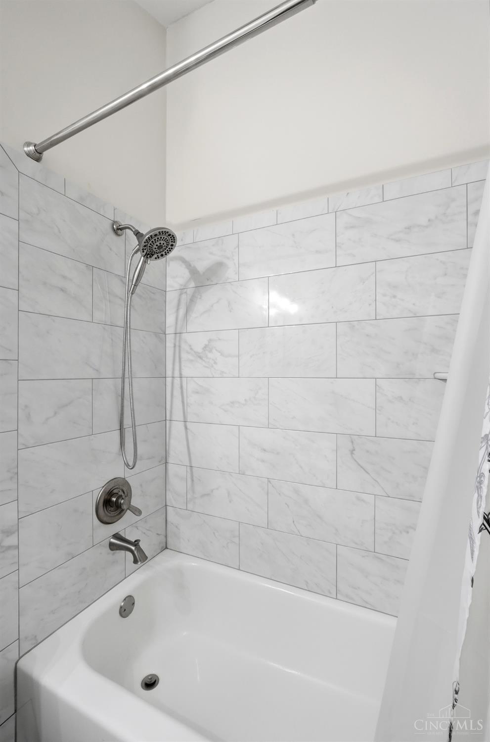 40 Rolling Hills Drive Property Photo 41