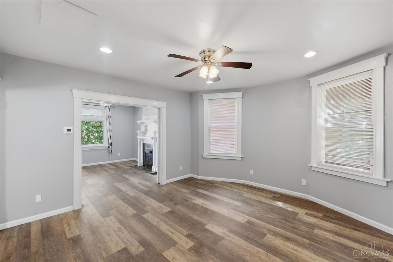 3329 Hackberry Street Property Photo 10