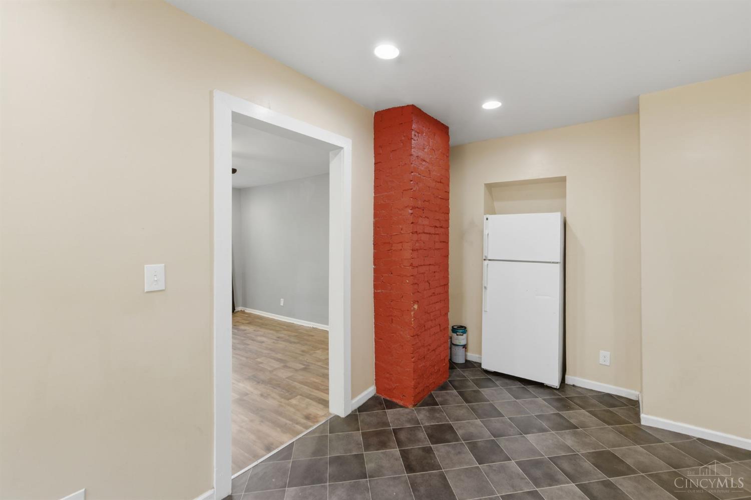 3329 Hackberry Street Property Photo 24