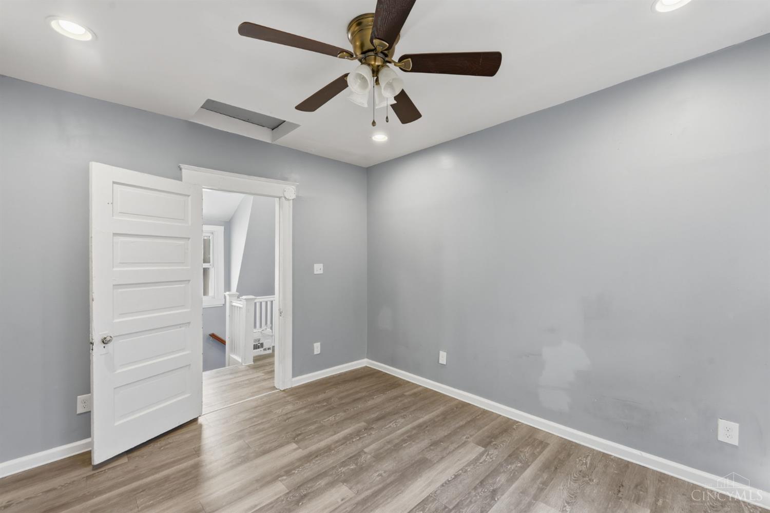 3329 Hackberry Street Property Photo 25